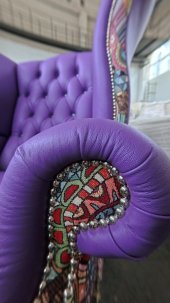 Fotel Uszak Chesterfield z kryształkami Lord Regent skóra żakard