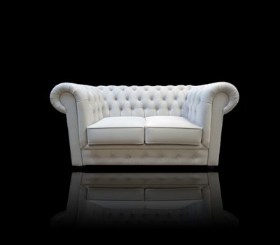 Sofa Chesterfield March z kryształkami 2 os.